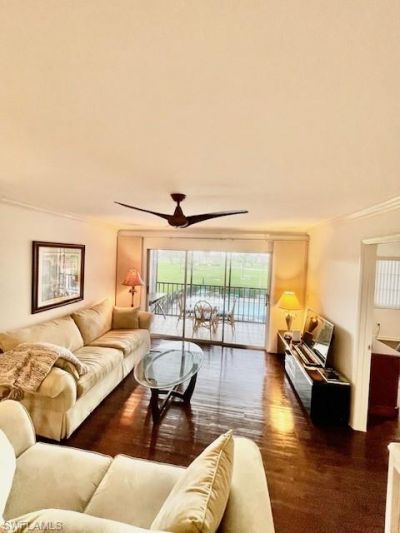37 High Point Cir E, Unit 209, Naples, FL 34103 Photo