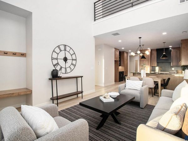 104 N Bryggen Pl, Sioux Falls, SD 57107