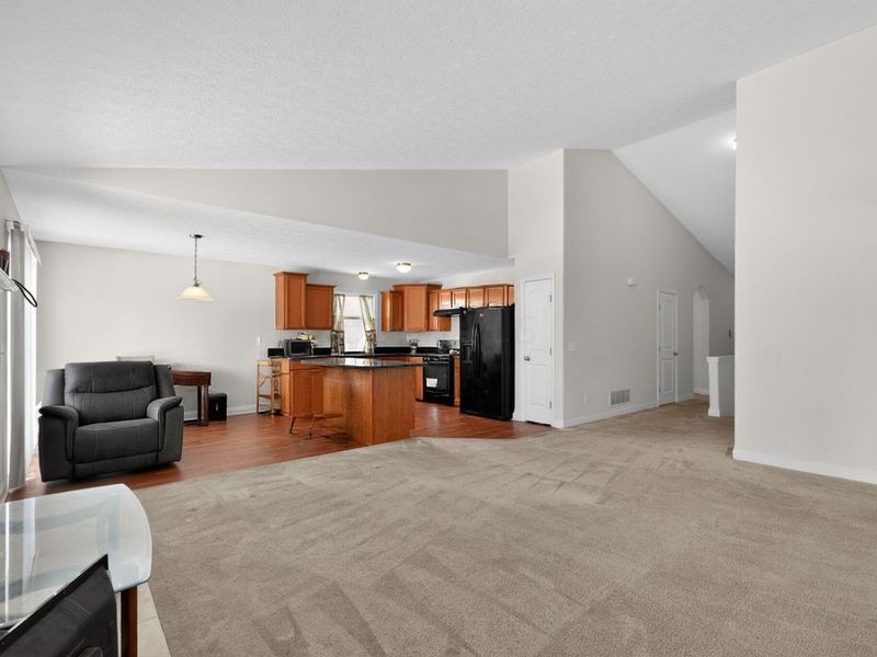 725 Flowering Cherry Court, Blacklick, OH 43004 Photo 14