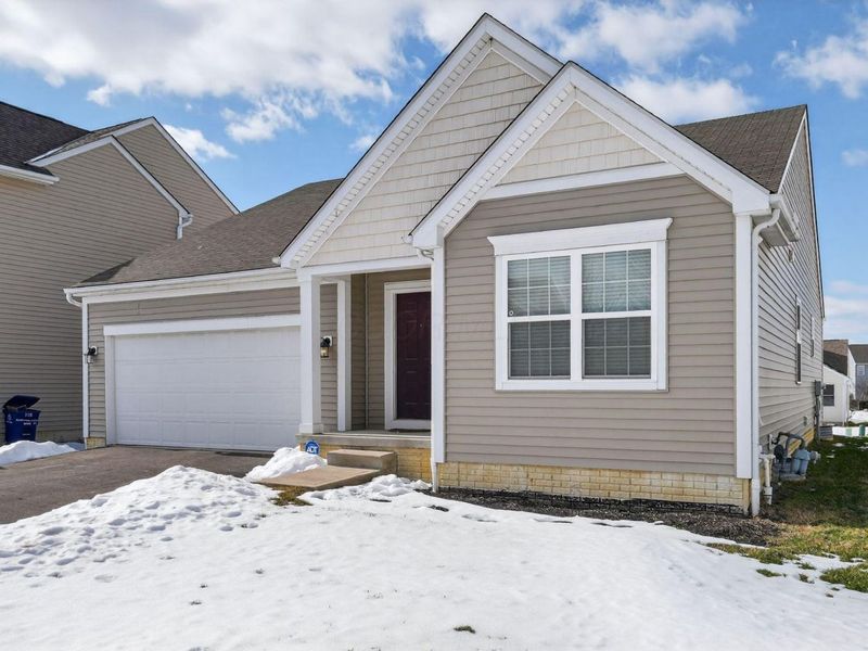 725 Flowering Cherry Court, Blacklick, OH 43004 Photo 3