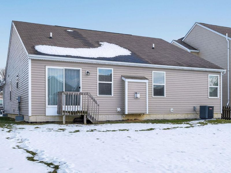 725 Flowering Cherry Court, Blacklick, OH 43004 Photo 6