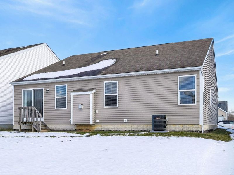 725 Flowering Cherry Court, Blacklick, OH 43004 Photo 7