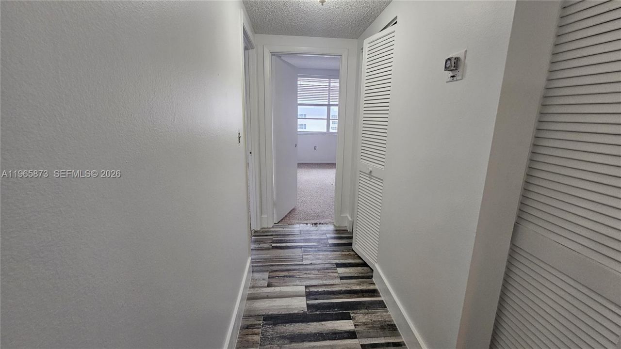 1980 S Ocean Dr, Unit 22G, Hallandale Beach, FL 33009 Photo