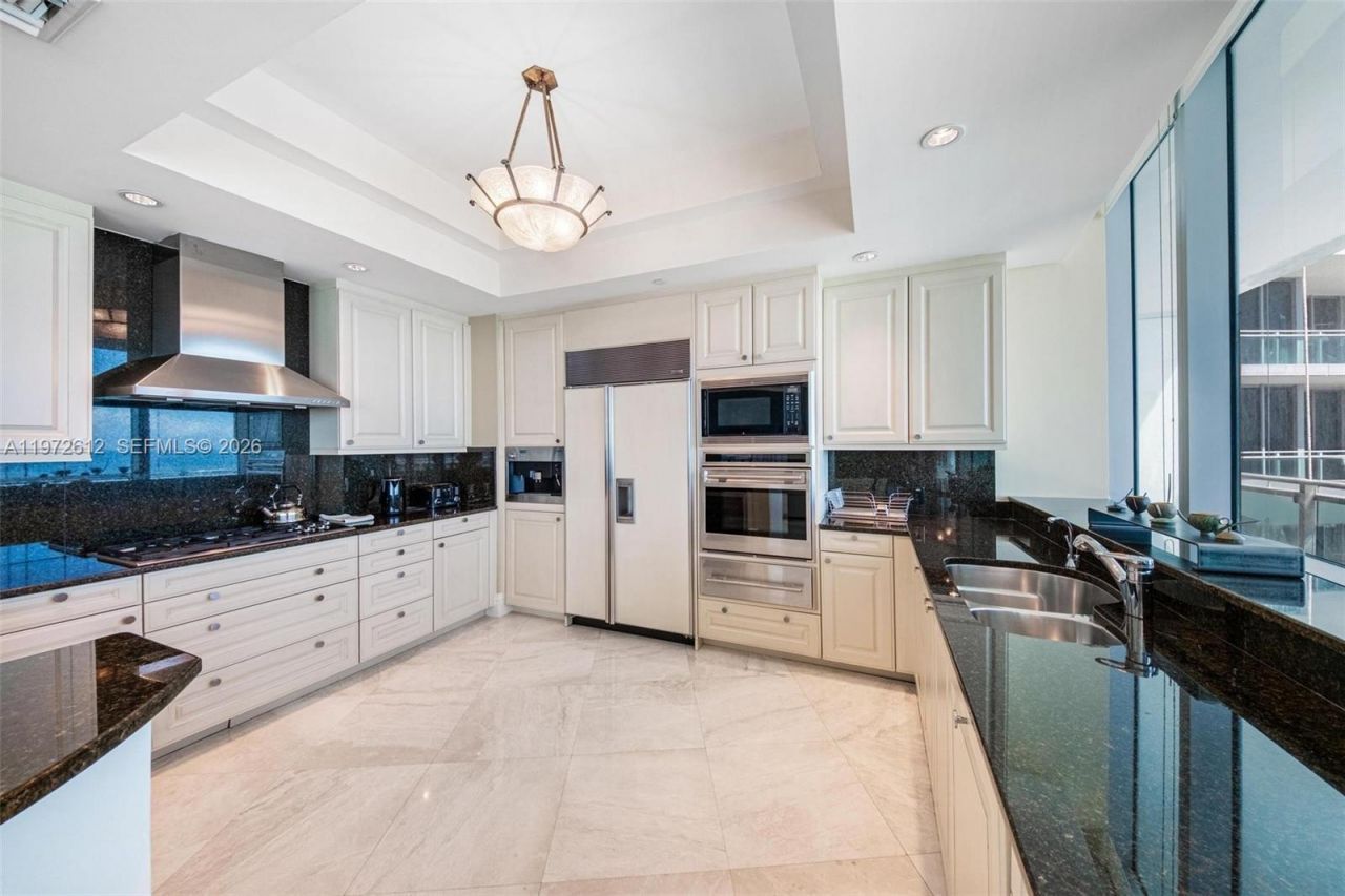 10295 Collins Ave, Unit 1502, Bal Harbour, FL 33154 Photo