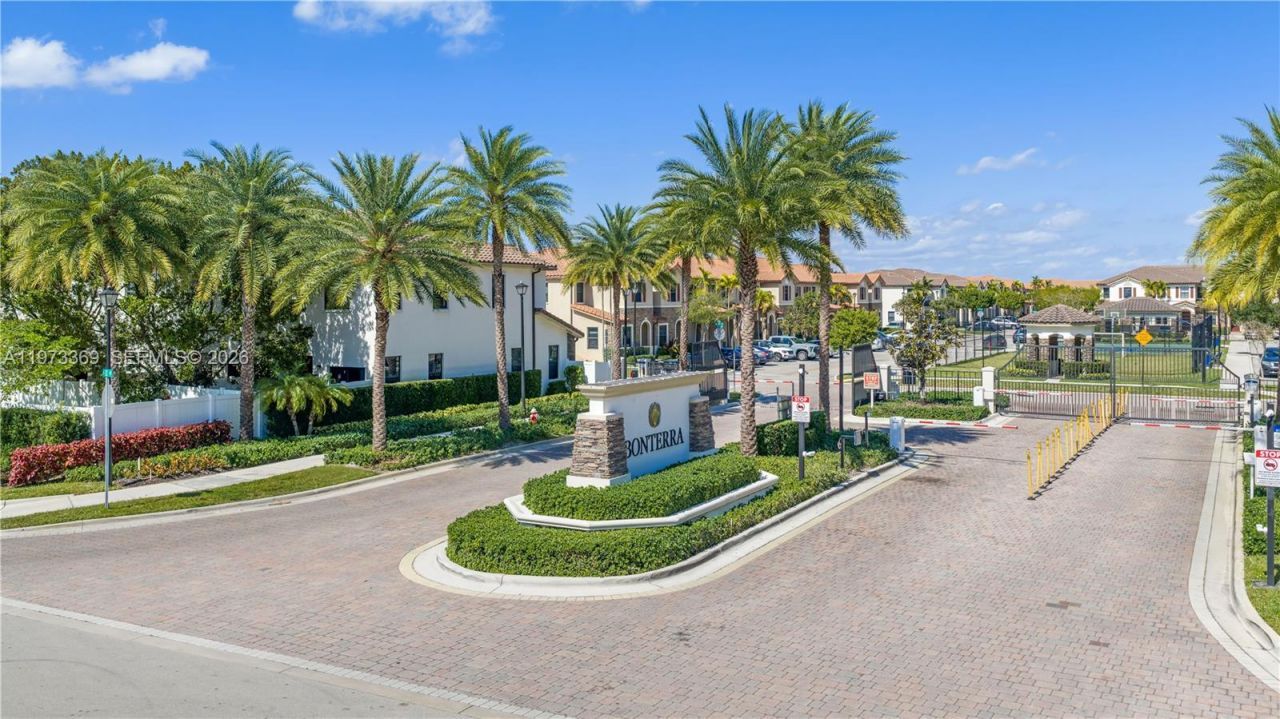 3400 W 92nd Pl, Hialeah, FL 33018 Photo