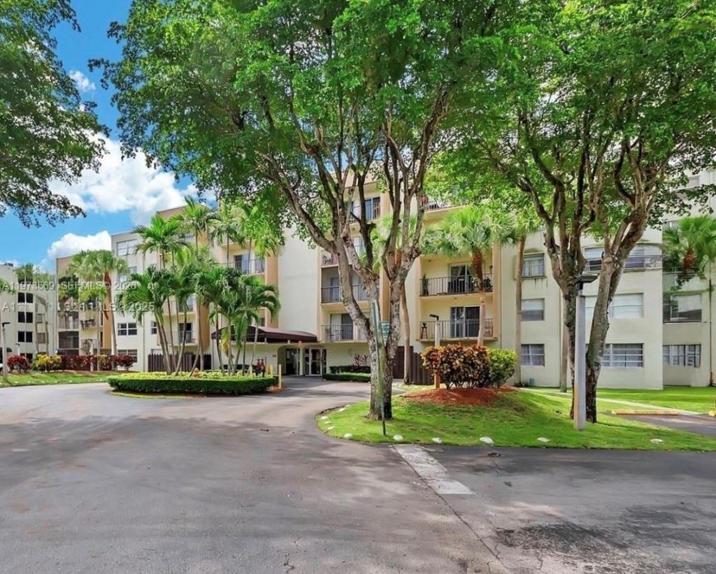 14250 SW 62nd St, Unit 424, Miami, FL 33183 Photo