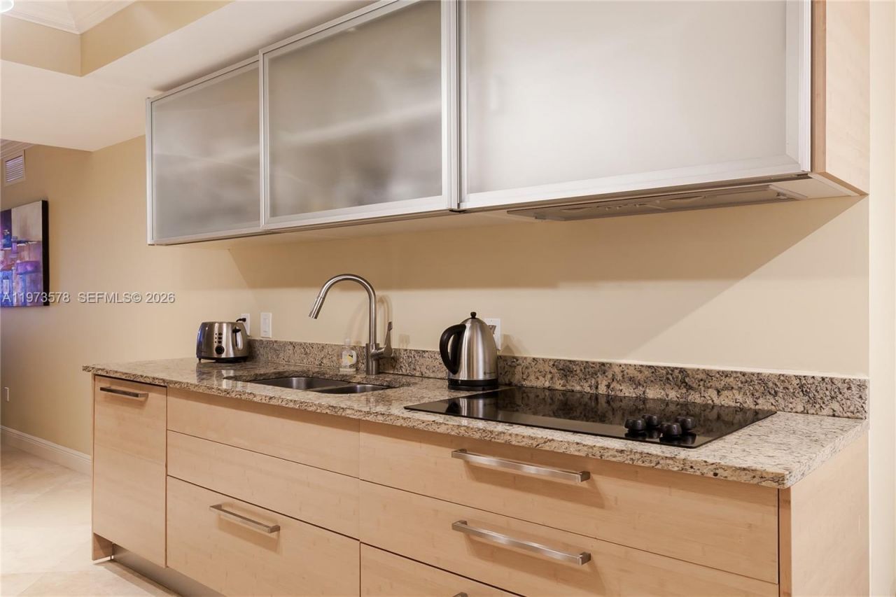 1800 S Ocean Dr, Unit 3803, Hallandale Beach, FL 33009 Photo