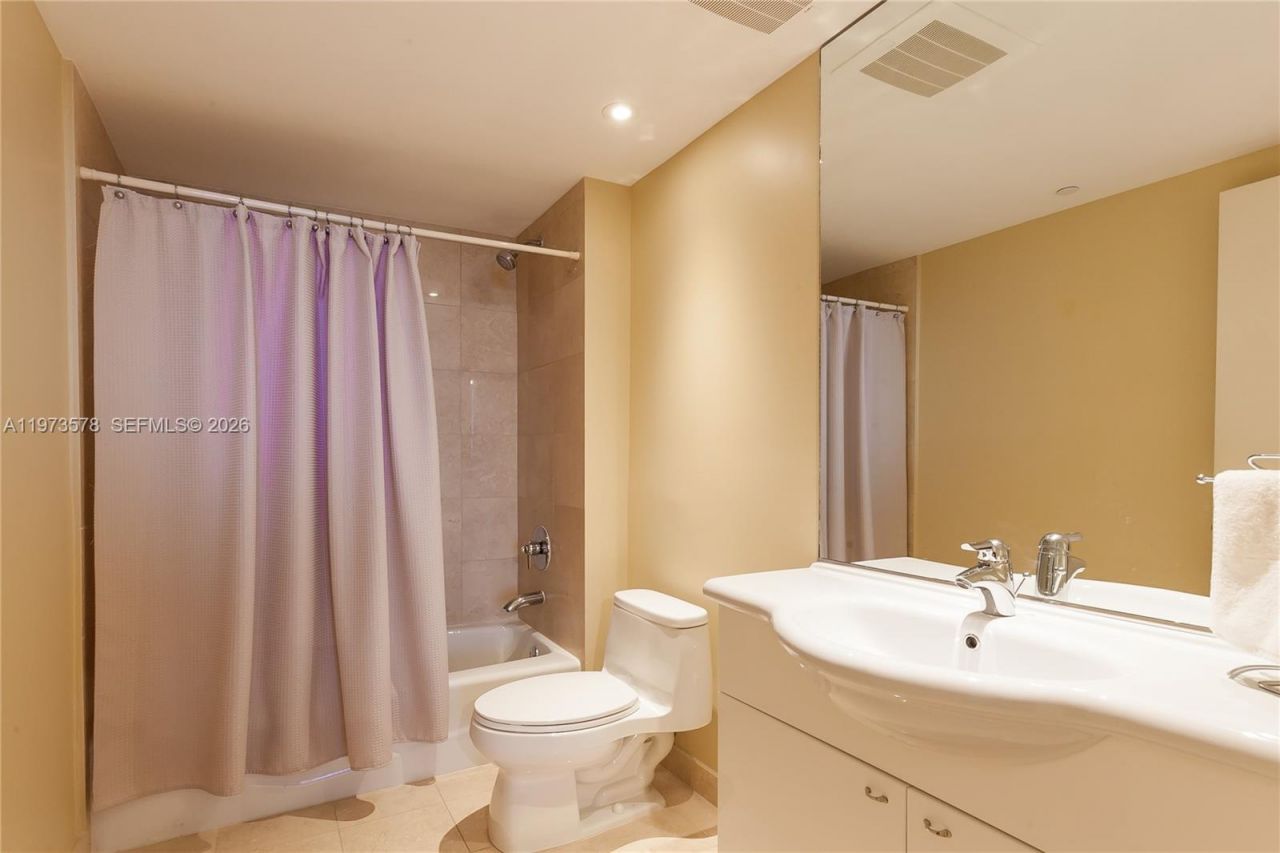 1800 S Ocean Dr, Unit 3803, Hallandale Beach, FL 33009 Photo