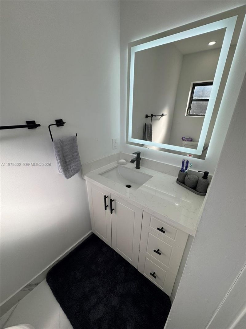 12534 SW 27th St , Miami, FL 33175 Photo