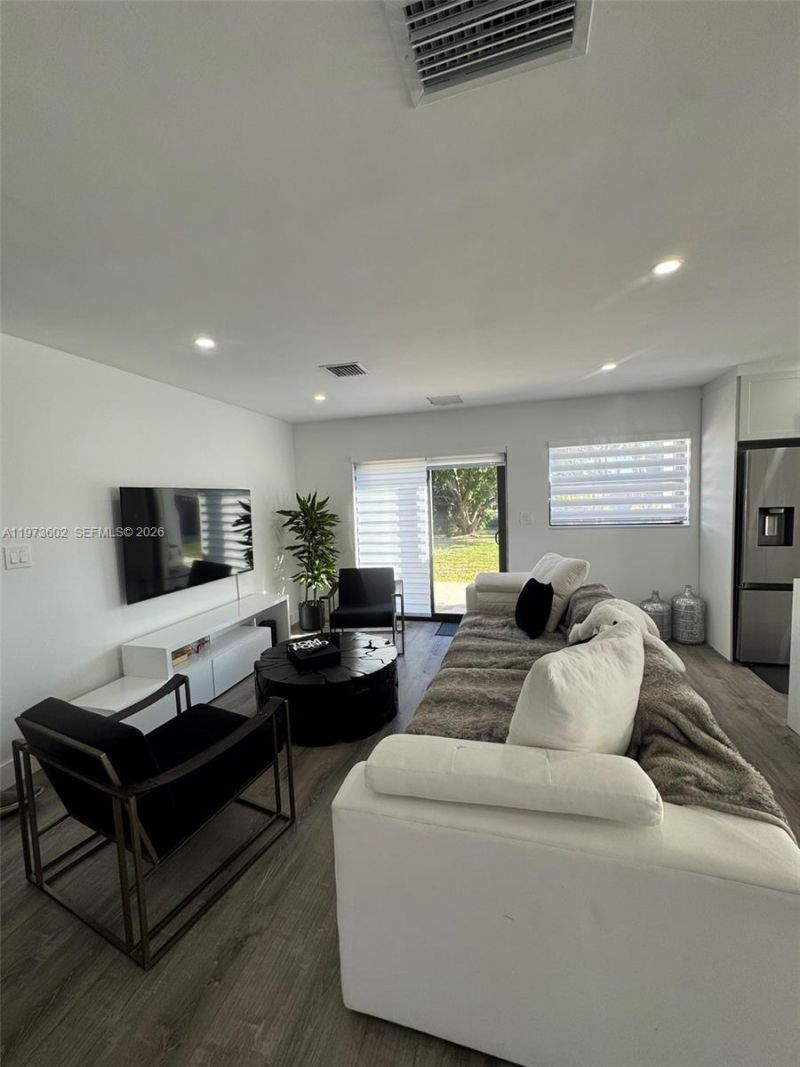 12534 SW 27th St , Miami, FL 33175 Photo