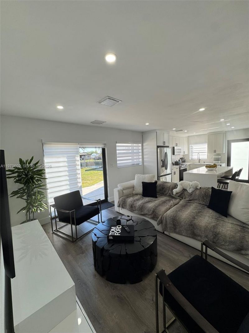 12534 SW 27th St , Miami, FL 33175 Photo