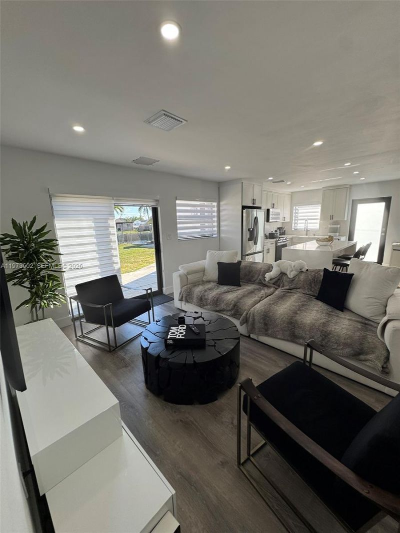 12534 SW 27th St , Miami, FL 33175 Photo