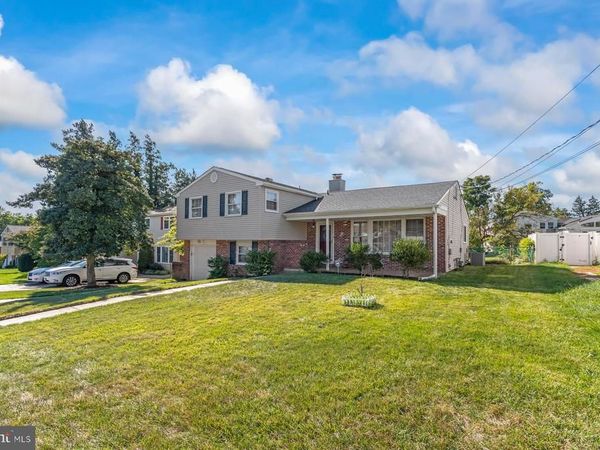 12 COLGATE DRIVE, CHERRY HILL, NJ 08034