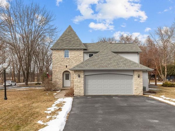 2134 SUNRISE DRIVE, Appleton, WI 54914