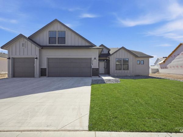 3739 W Piscina Dr, Meridian, ID 83642