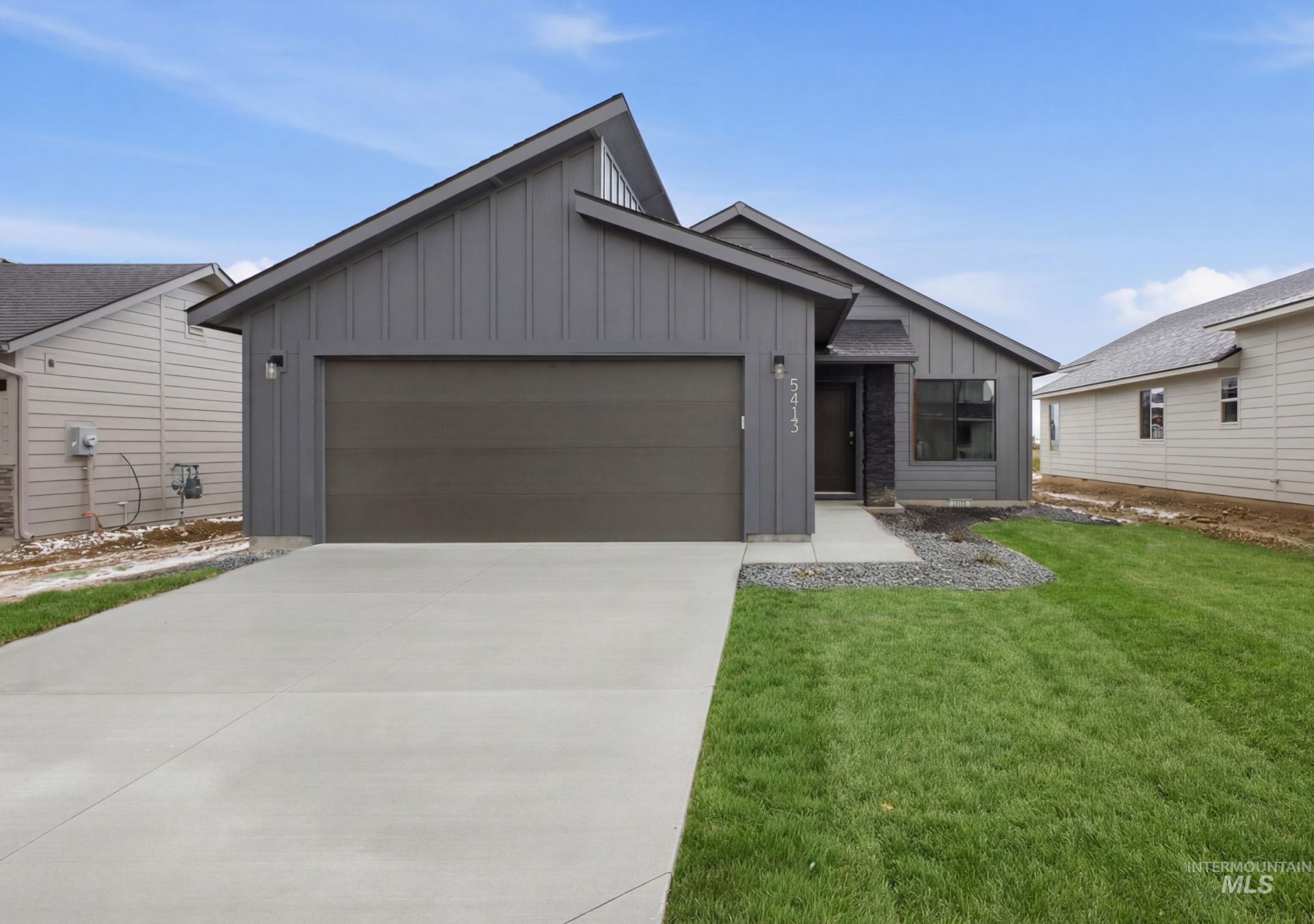 5413 S Desert Cactus Ave, Meridian, ID 83642 Main Photo