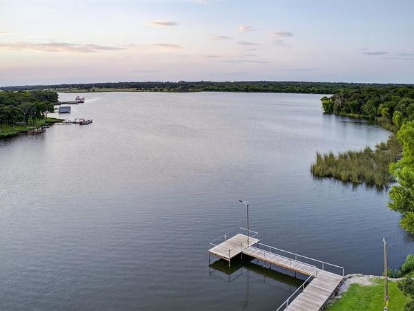 318 Boone Street, Alvarado, TX 76009