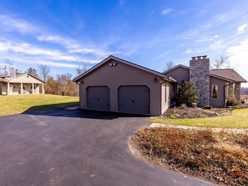 1634 Hine Road, Ross Twp, OH 45013 Photo 3