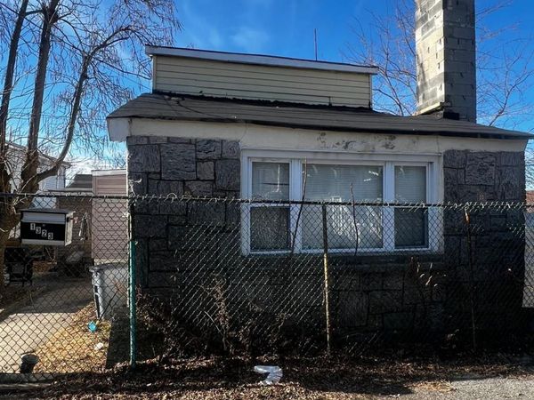 1323 Harding Park , Bronx, NY 10473