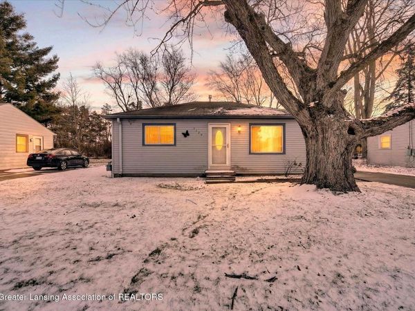 5129 Wexford Road, Lansing, MI 48911