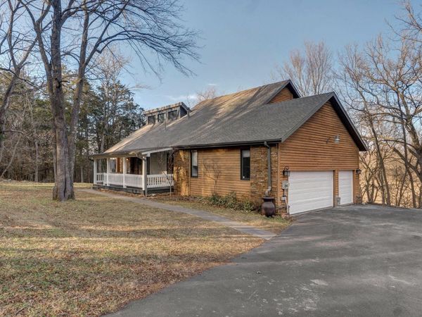 2497 E Farm Road 194 , Ozark, MO 65721