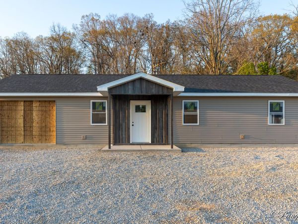 2415 Deatherage Avenue, West Plains, MO 65775