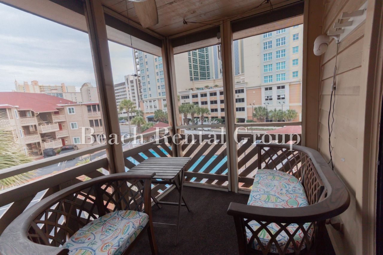 609 Hillside Dr. S  Photo 13