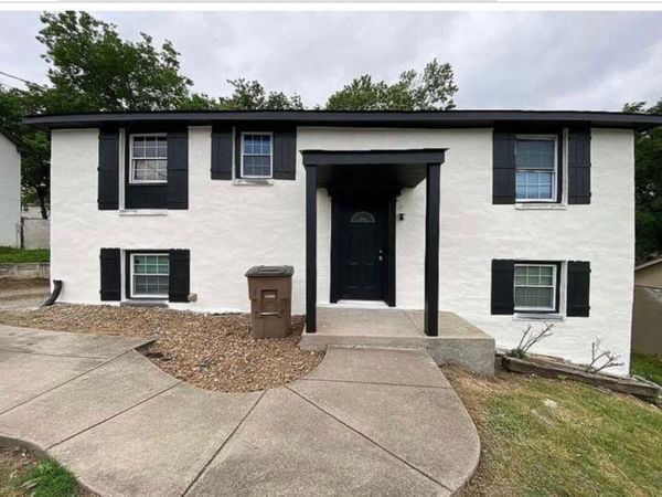 245 Welch Rd , Nashville, TN 37211