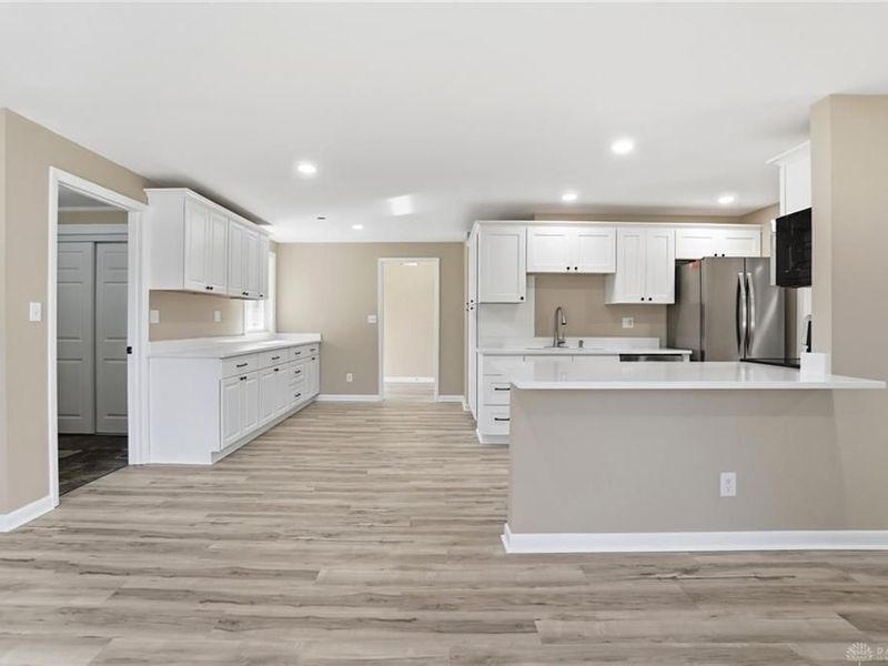 5324 Glendon Lane, Dayton, OH 45440 Photo 5