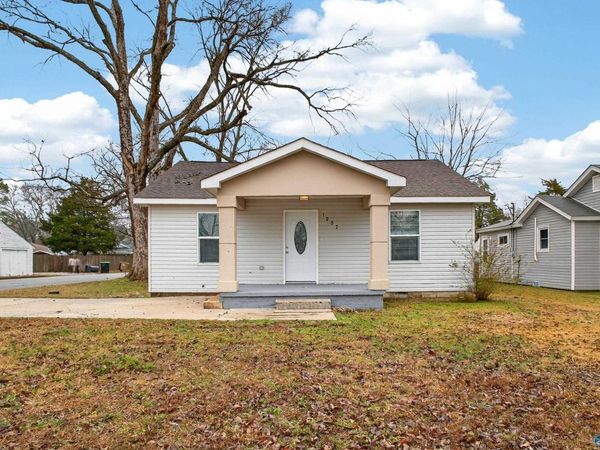 1002 7th Avenue SE, Decatur, AL 35601