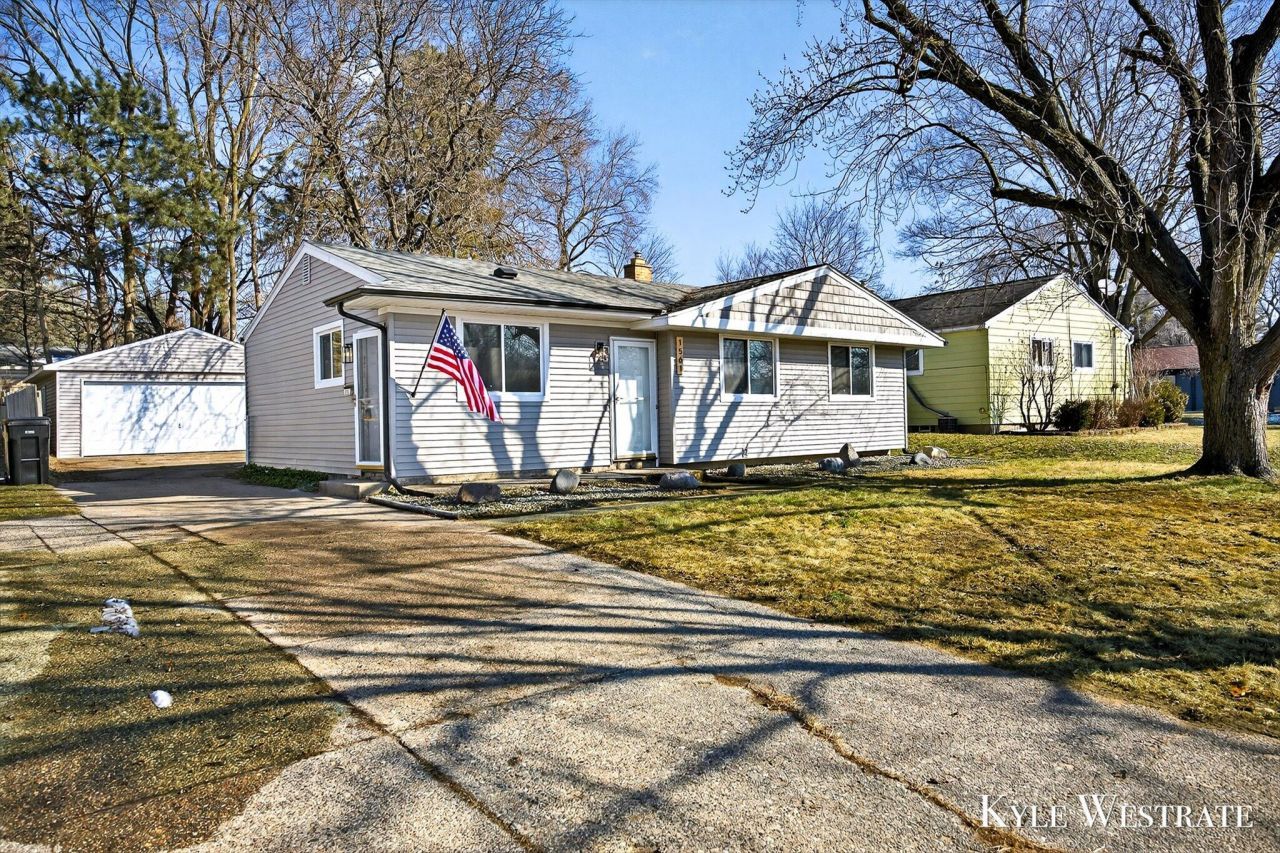 1561 Beech Street Sw, Wyoming, MI 49509 Main Photo