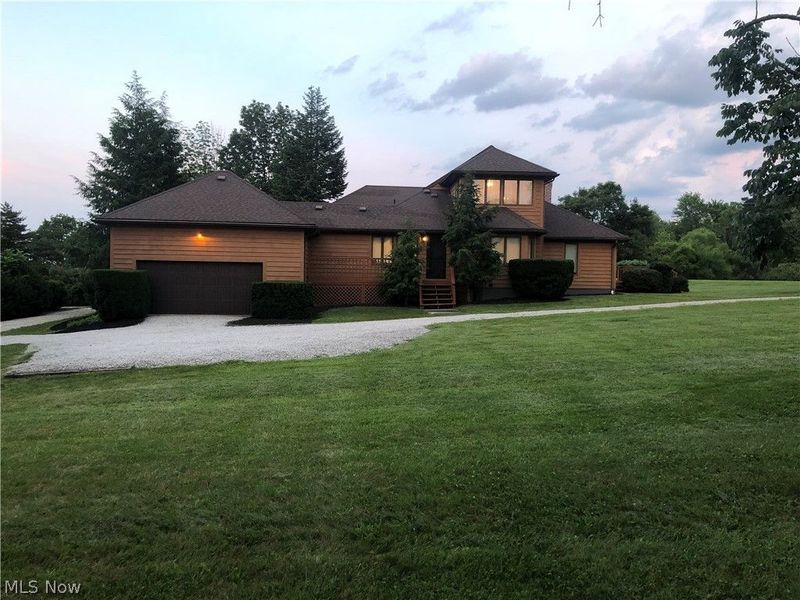 3832 Sharon Copley Road, Medina, OH 44256 Photo 2