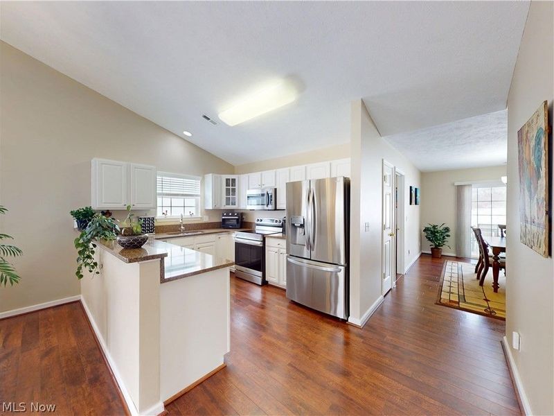 609 Beacon Drive, Painesville, OH 44077 Photo 8