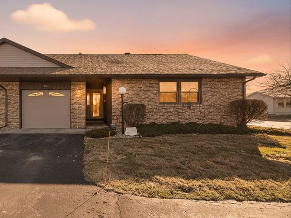 1801 Manor Hill Road, Findlay, OH 45840