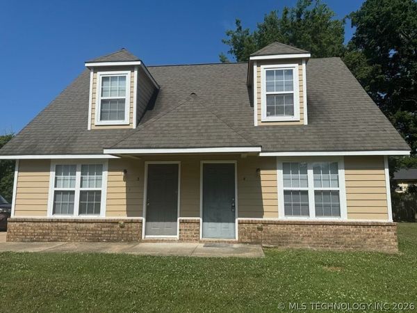 310 York Street , Tahlequah, OK 74464