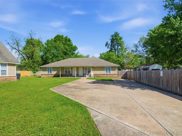 310 York Street, Tahlequah, OK 74464