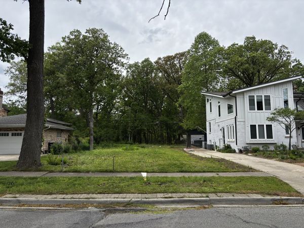 910 N Brainard Avenue , La Grange Park, IL 60526