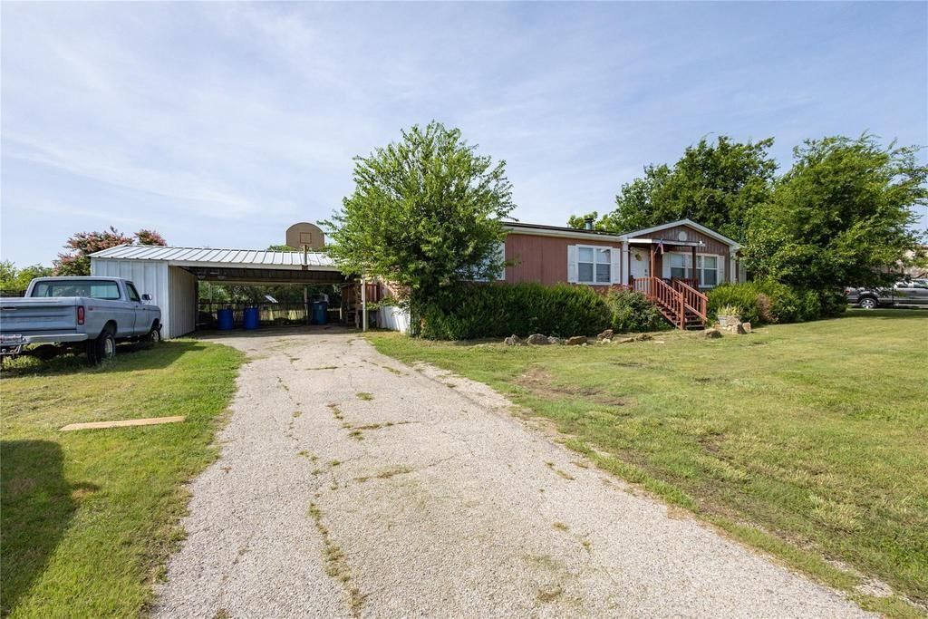 6217 Friesian Drive, Godley, TX 76044 Main Photo