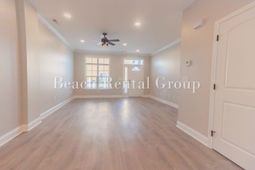 773 Moen Pl.  photo 4