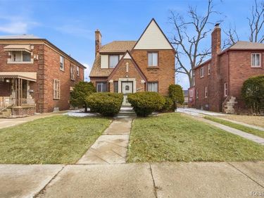17206 Snowden Street, Detroit, MI 48235
