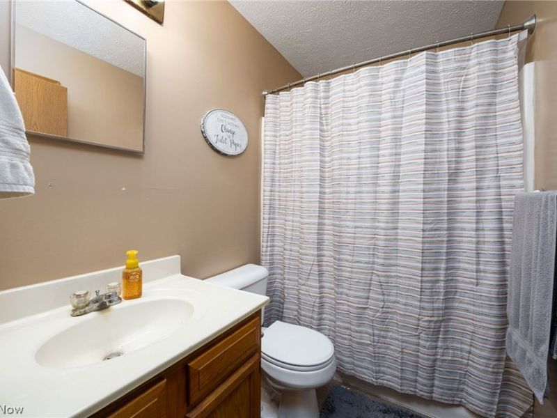 67 25th Street NW, Barberton, OH 44203 Photo 23