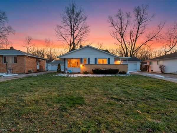 24207 Lebern Drive, North Olmsted, OH 44070