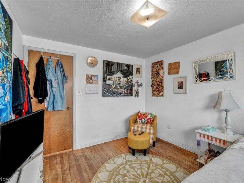 24207 Lebern Drive, North Olmsted, OH 44070 Photo 24