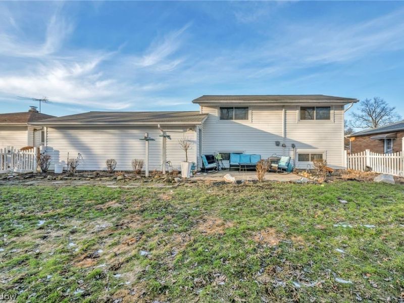 24207 Lebern Drive, North Olmsted, OH 44070 Photo 39