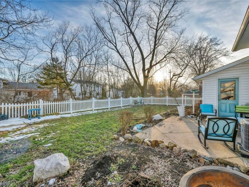 24207 Lebern Drive, North Olmsted, OH 44070 Photo 41