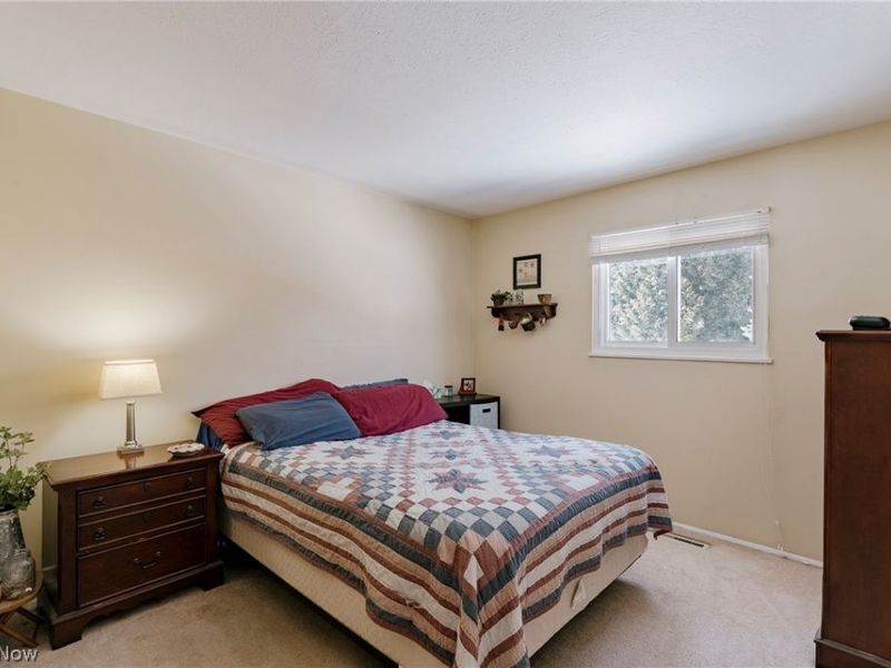 6250 Oxford Court, Bedford Heights, OH 44146 Photo 12