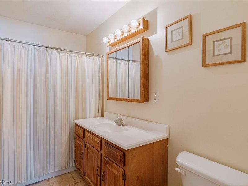 6250 Oxford Court, Bedford Heights, OH 44146 Photo 16