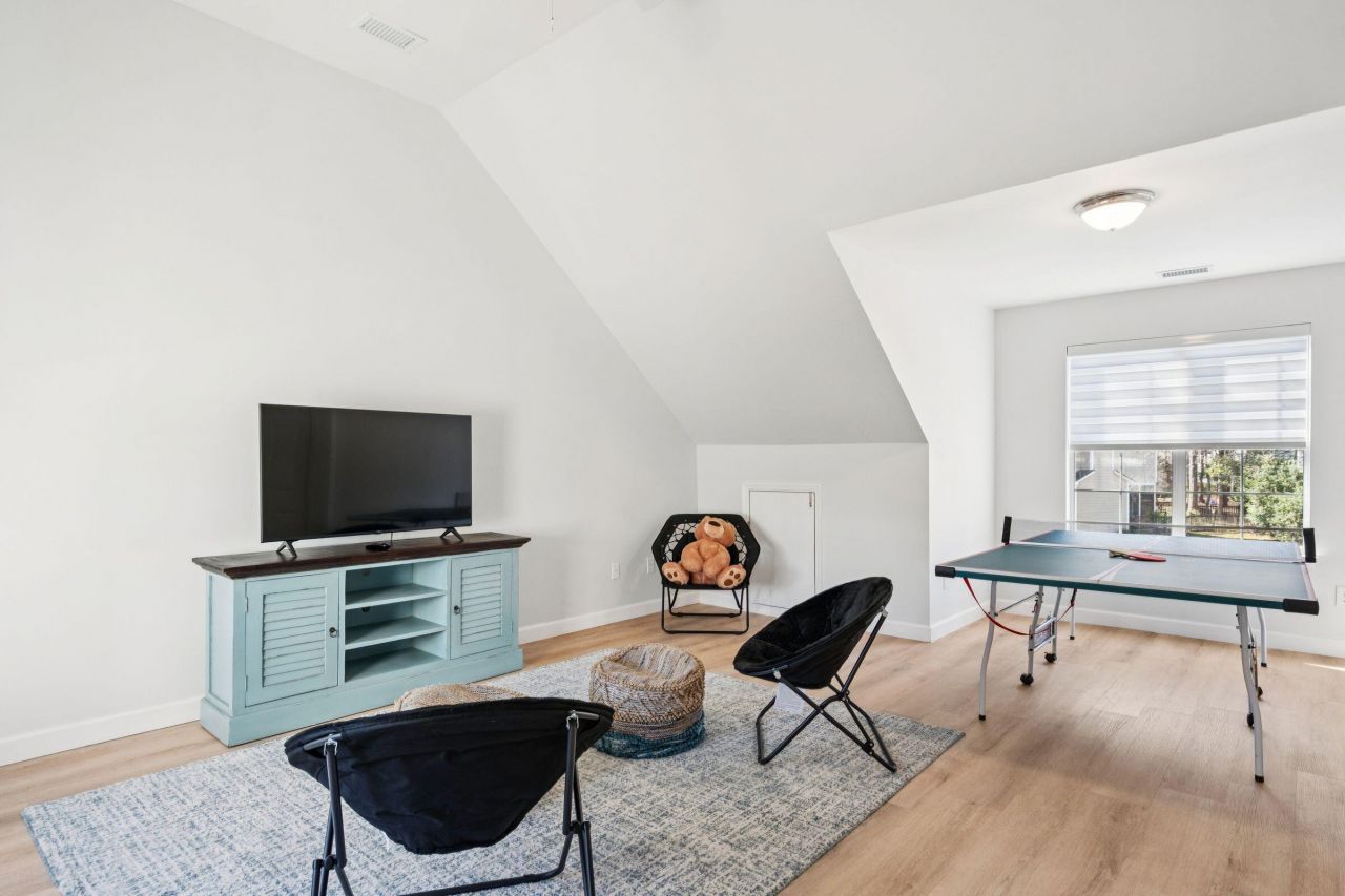 2730 Seastrand Lane Photo 19