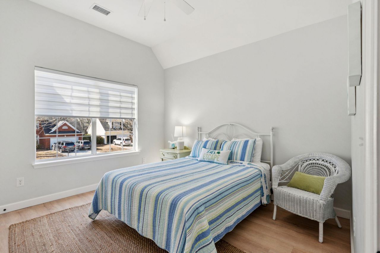 2730 Seastrand Lane Photo 23