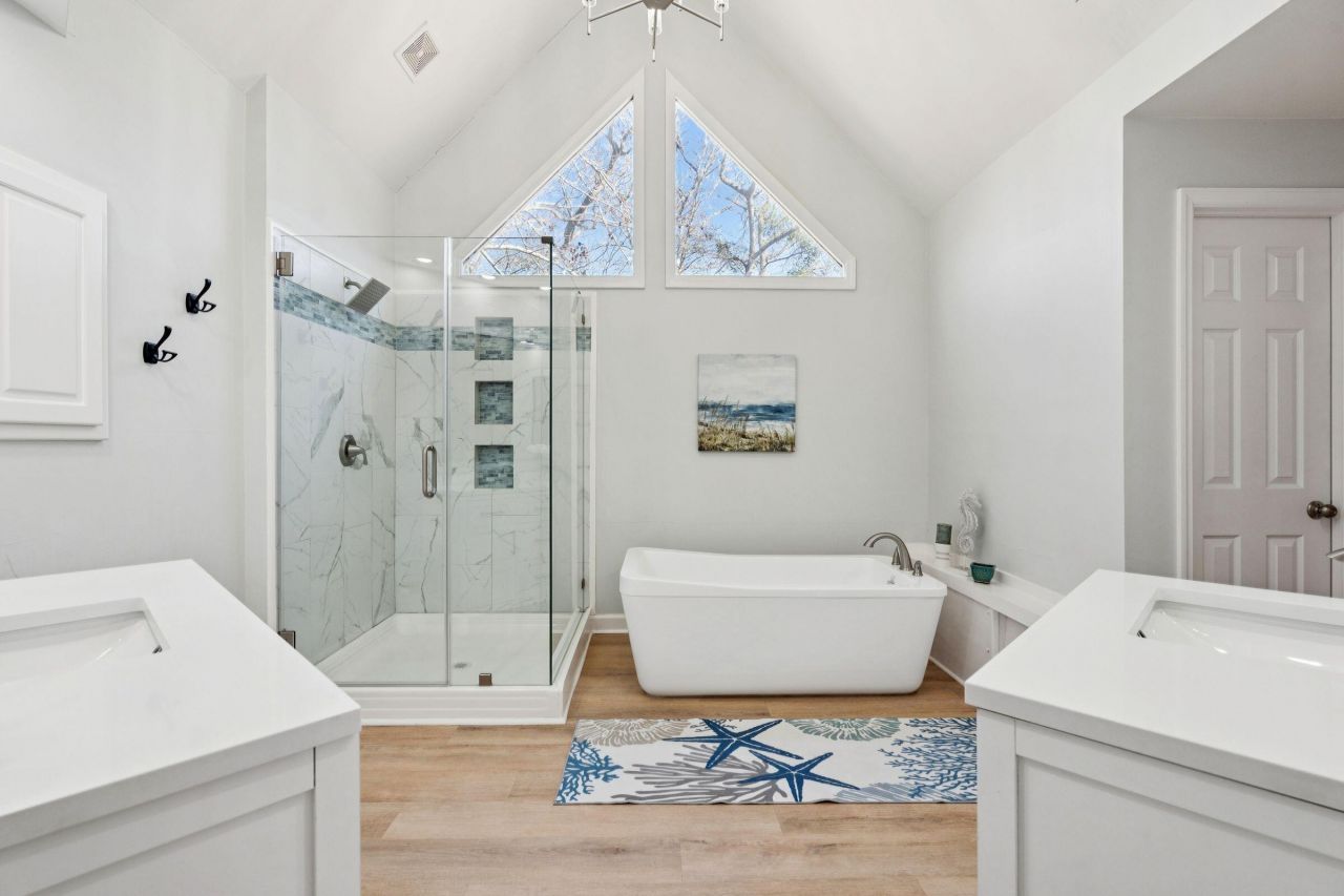 2730 Seastrand Lane Photo 30